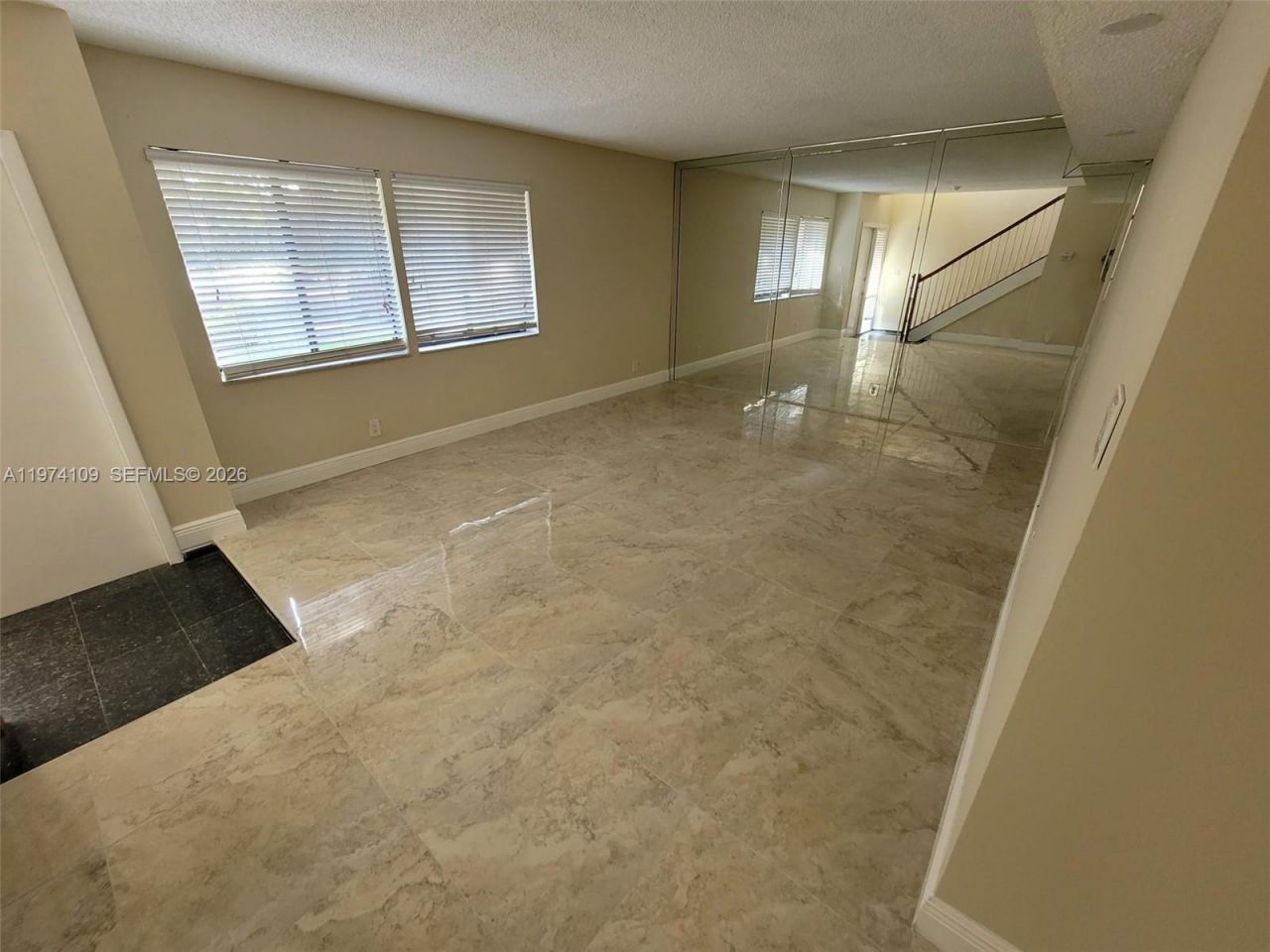 6 Wimbledon Lake Dr, Unit 252, Plantation, FL 33324 Photo