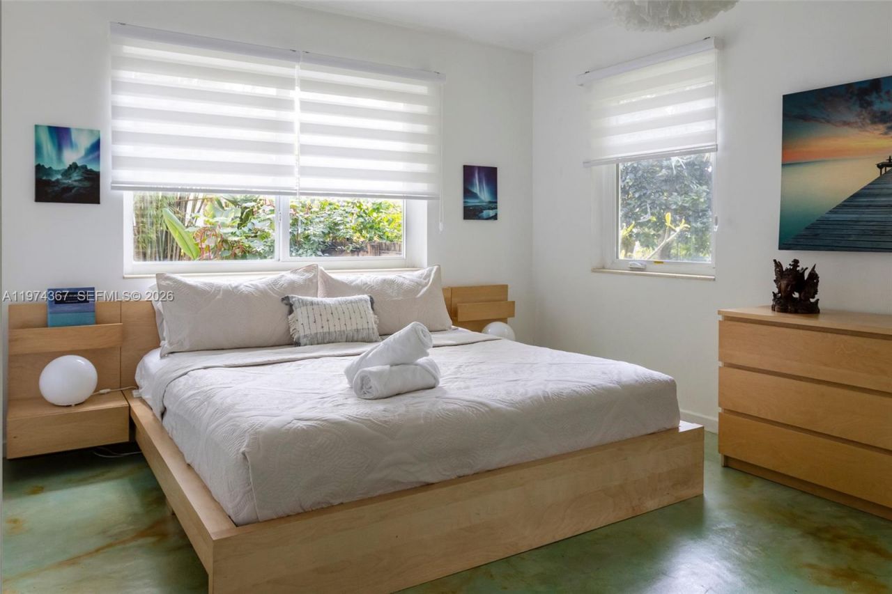 750 NE 120th St, Biscayne Park, FL 33161 Photo