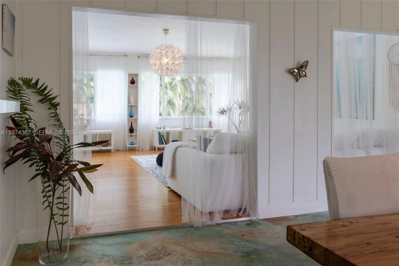 750 NE 120th St, Biscayne Park, FL 33161 Photo