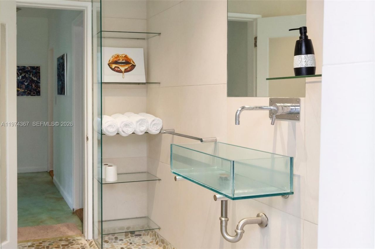 750 NE 120th St, Biscayne Park, FL 33161 Photo