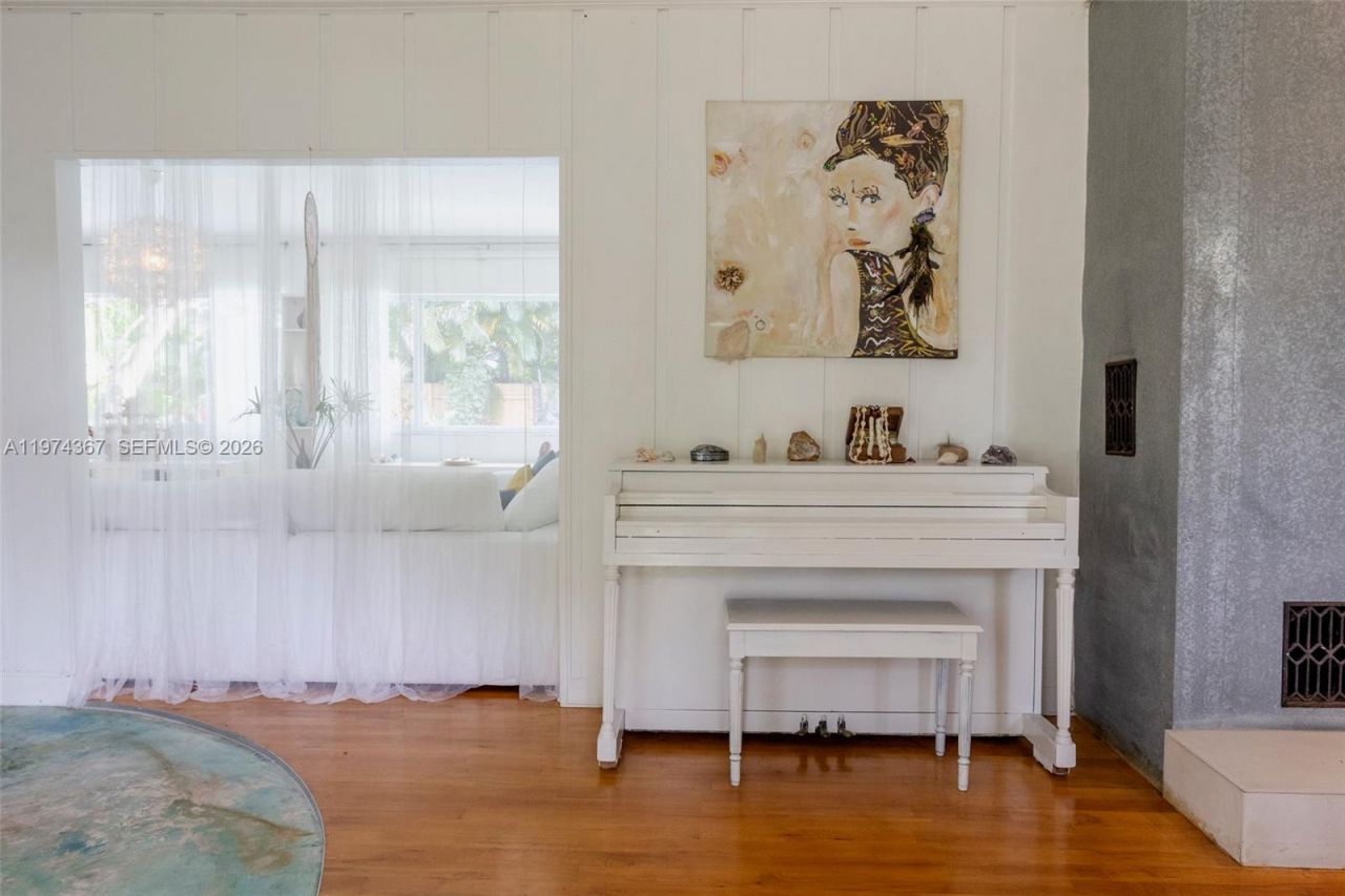 750 NE 120th St, Biscayne Park, FL 33161 Photo