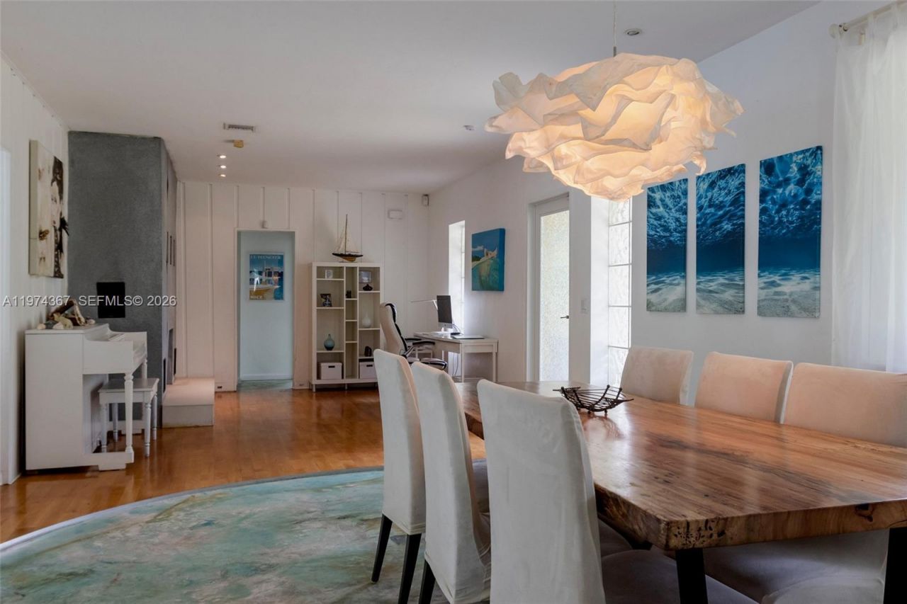 750 NE 120th St, Biscayne Park, FL 33161 Photo