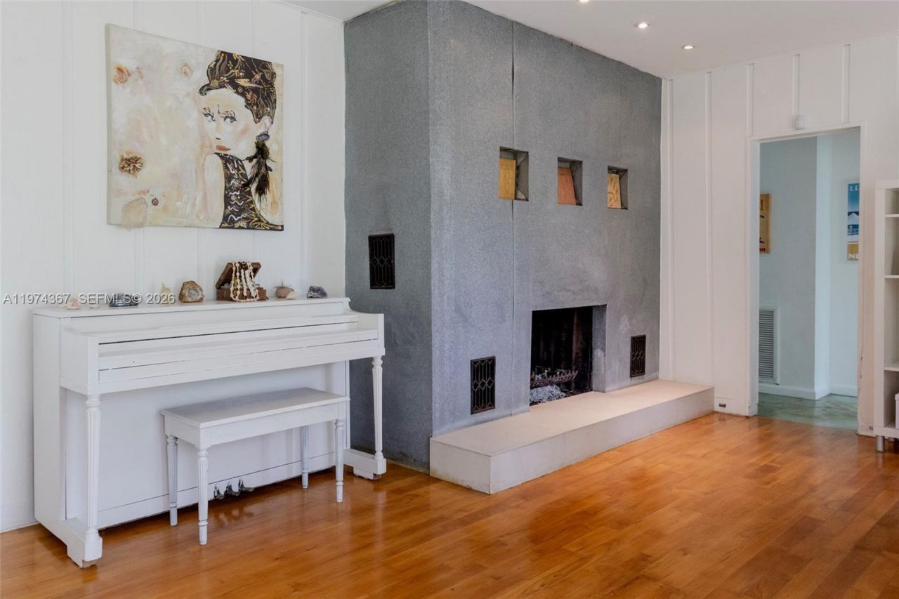 750 NE 120th St, Biscayne Park, FL 33161 Photo