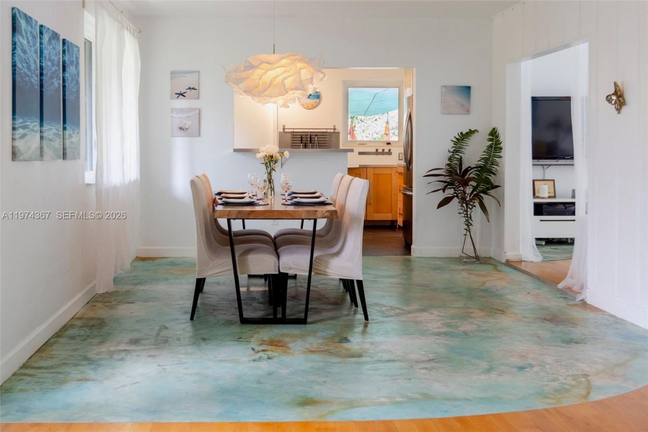 750 NE 120th St, Biscayne Park, FL 33161 Photo