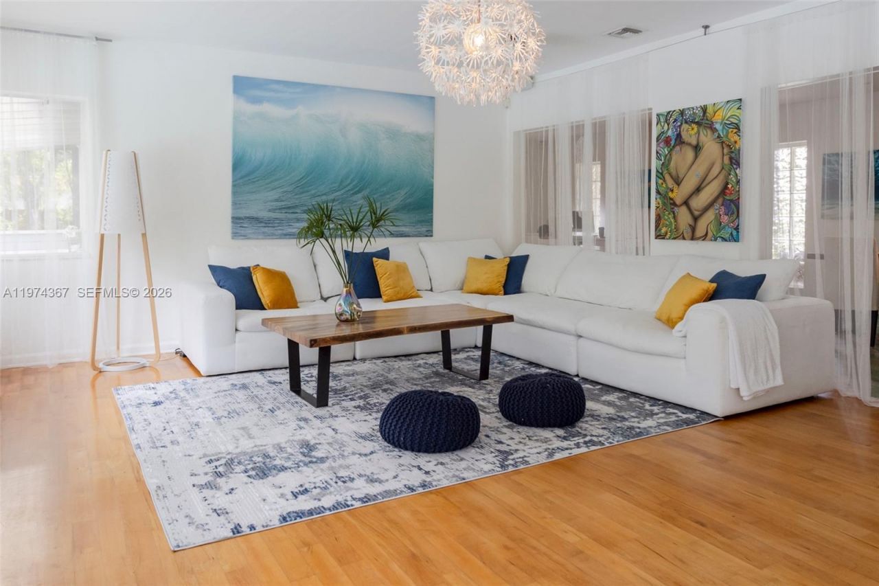 750 NE 120th St, Biscayne Park, FL 33161 Photo