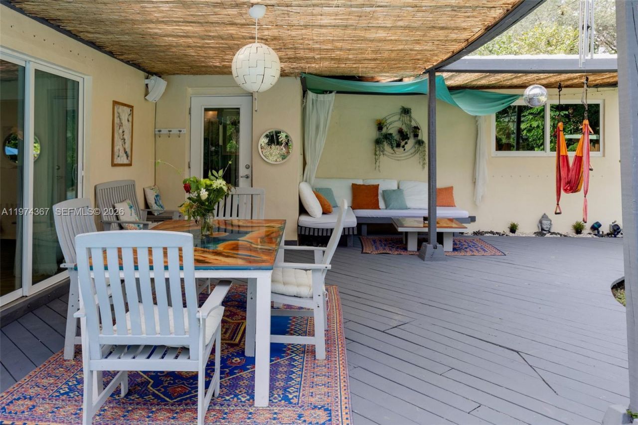 750 NE 120th St, Biscayne Park, FL 33161 Photo