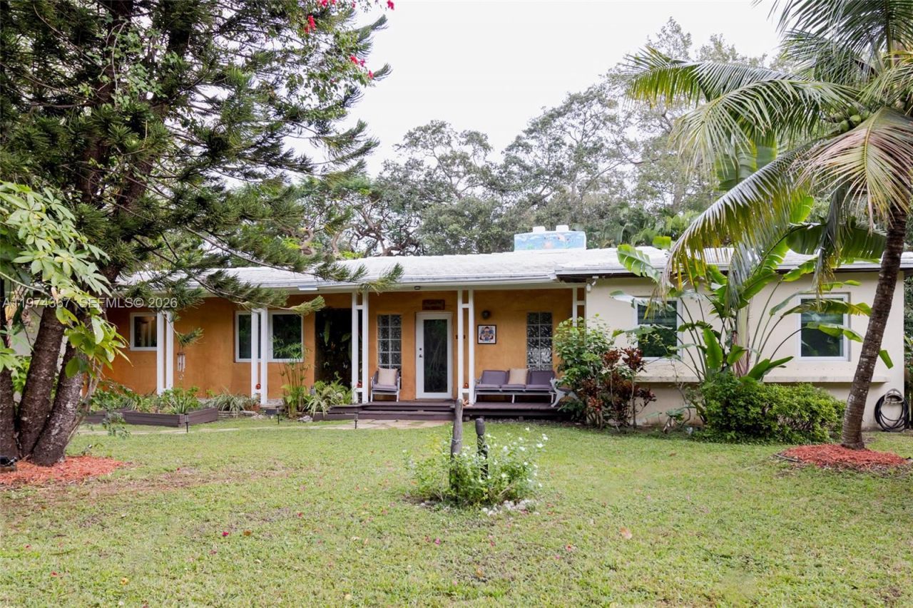 750 NE 120th St, Biscayne Park, FL 33161 Photo