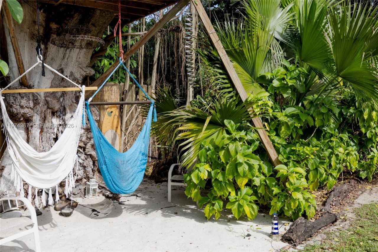 750 NE 120th St, Biscayne Park, FL 33161 Photo