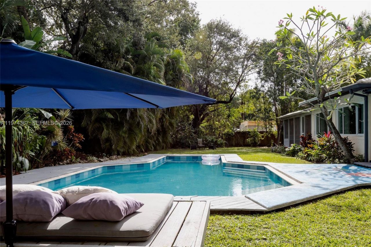 750 NE 120th St, Biscayne Park, FL 33161 Photo