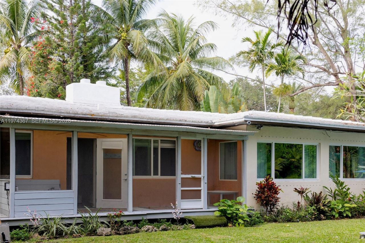 750 NE 120th St, Biscayne Park, FL 33161 Photo