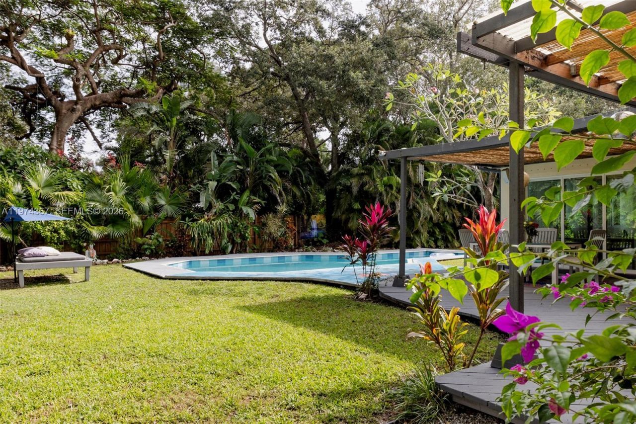 750 NE 120th St, Biscayne Park, FL 33161 Photo