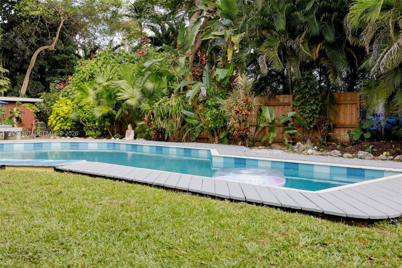 750 NE 120th St, Biscayne Park, FL 33161 Photo