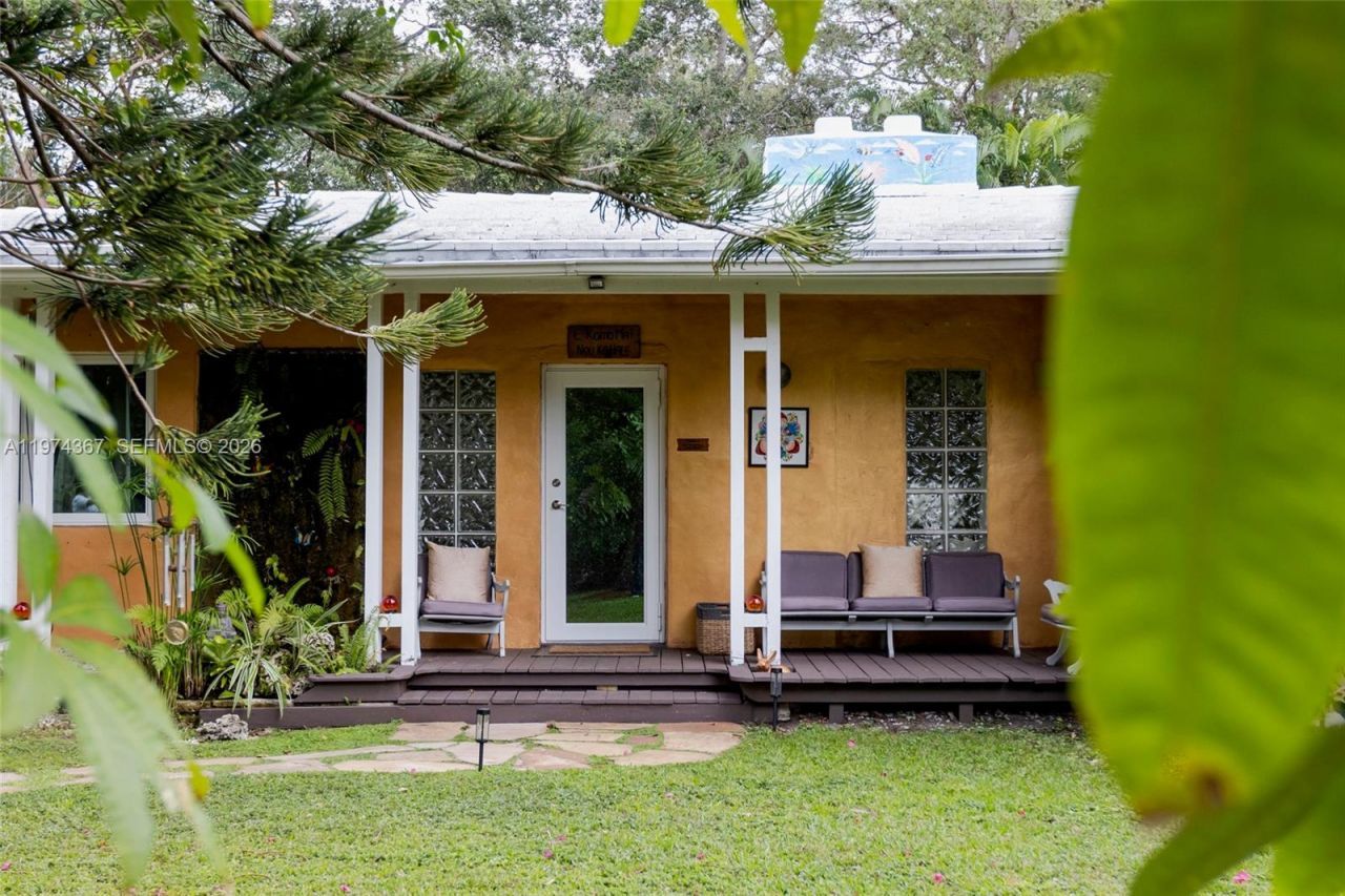 750 NE 120th St, Biscayne Park, FL 33161 Photo