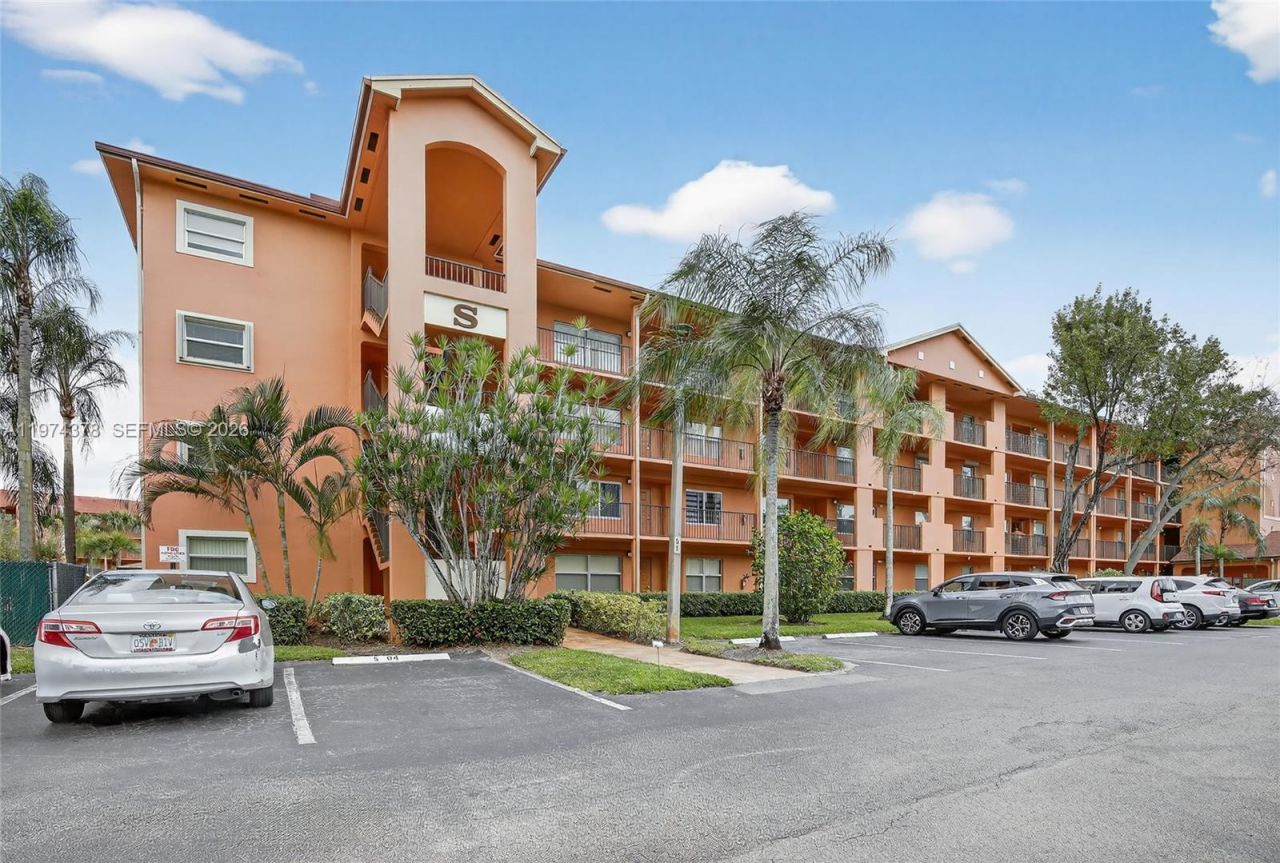 701 SW 142nd Ave, Unit 113S, Pembroke Pines, FL 33027 Photo