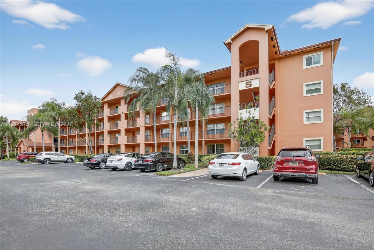 701 SW 142nd Ave, Unit 113S, Pembroke Pines, FL 33027 Photo