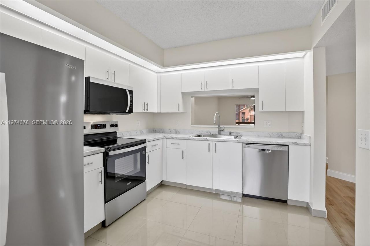 701 SW 142nd Ave, Unit 113S, Pembroke Pines, FL 33027 Photo