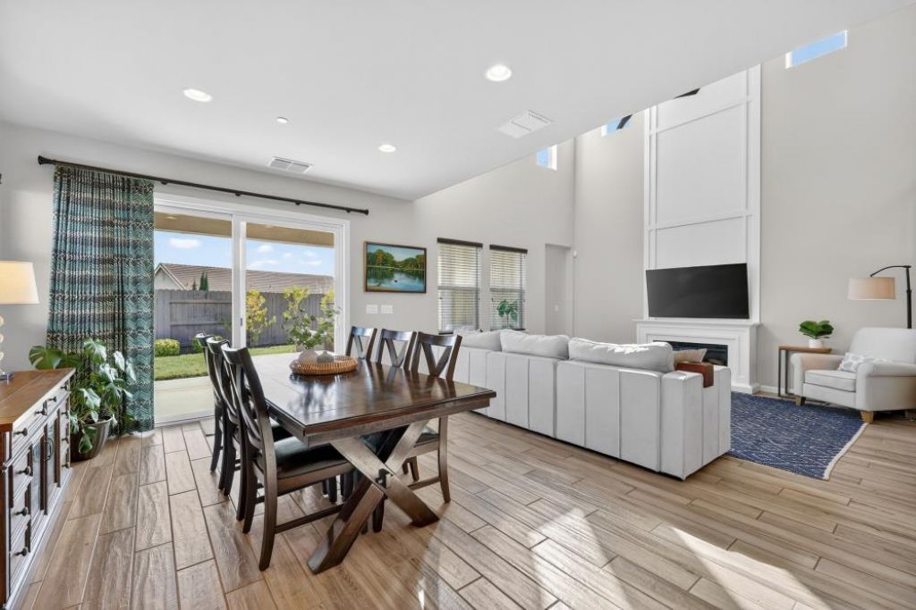 2518 Cowboy Ct, Rocklin, CA 95765 Photo