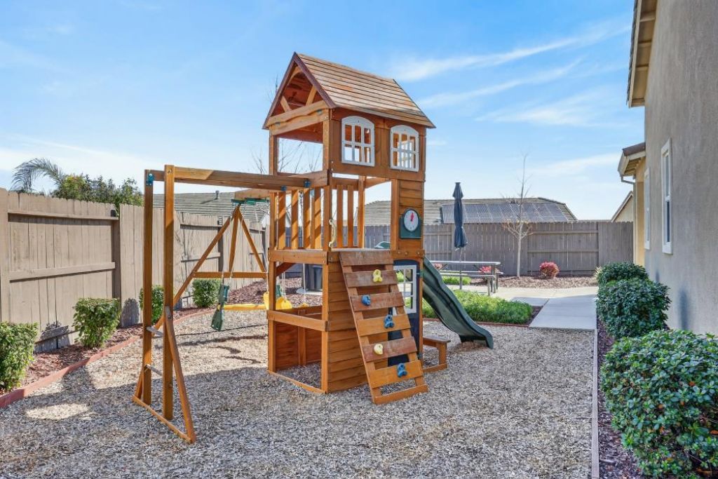 2518 Cowboy Ct, Rocklin, CA 95765 Photo