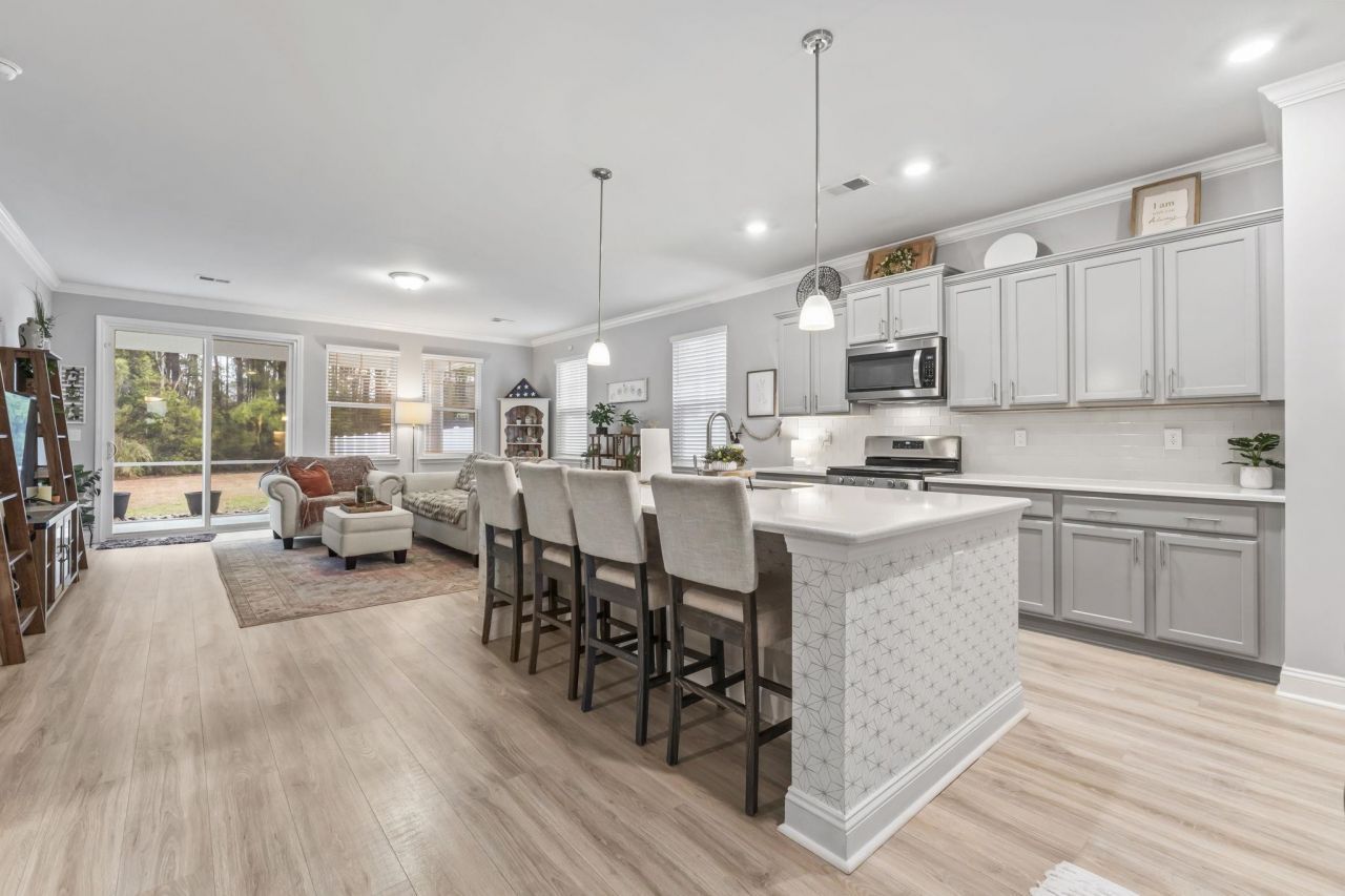 8080 Fort Hill Way  Photo 6