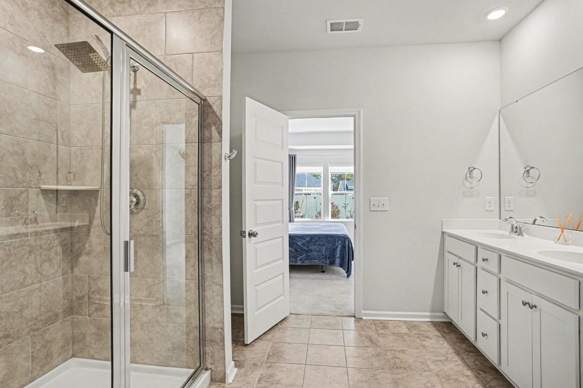 159 Albatross Way Photo 15