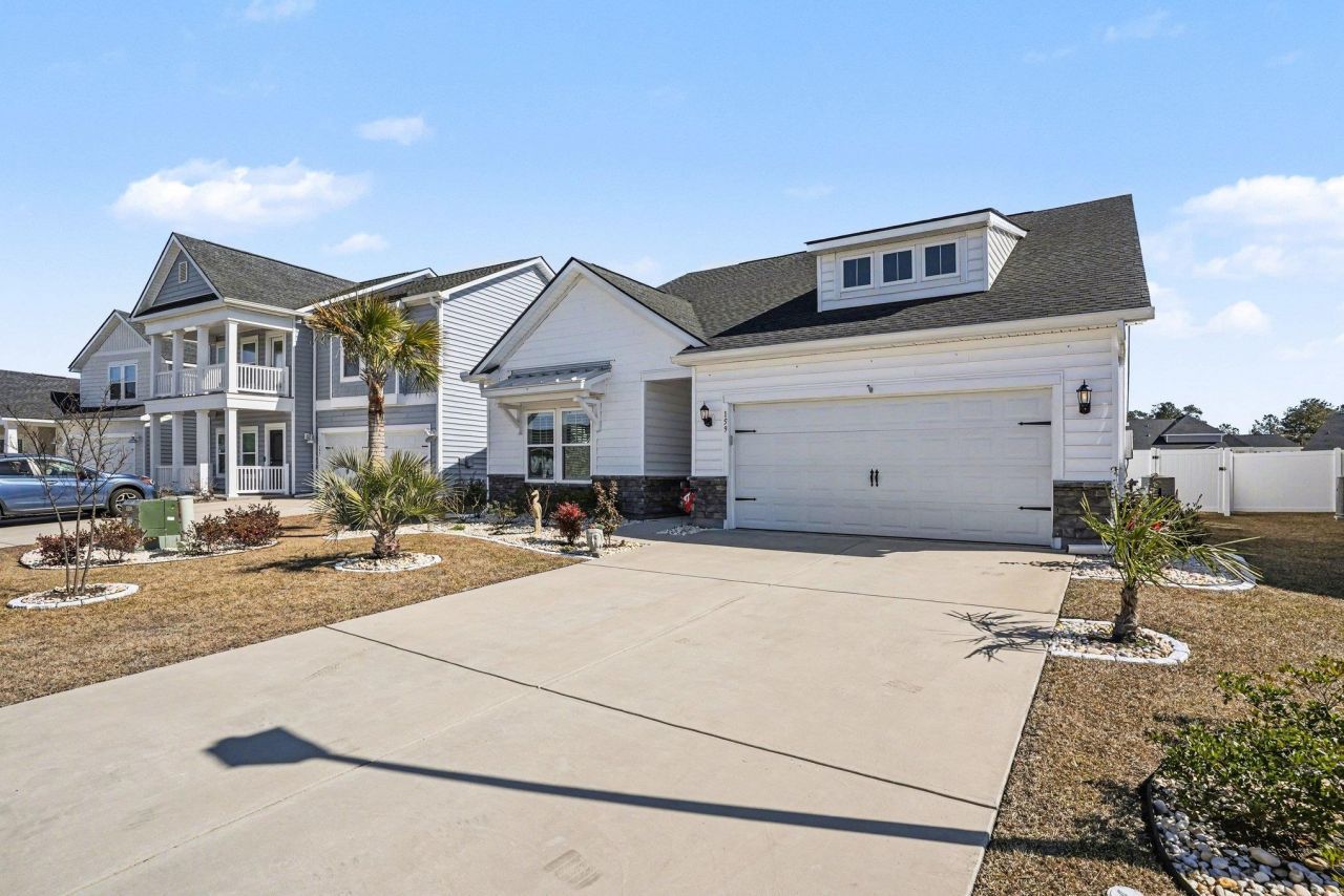 159 Albatross Way  Photo 4