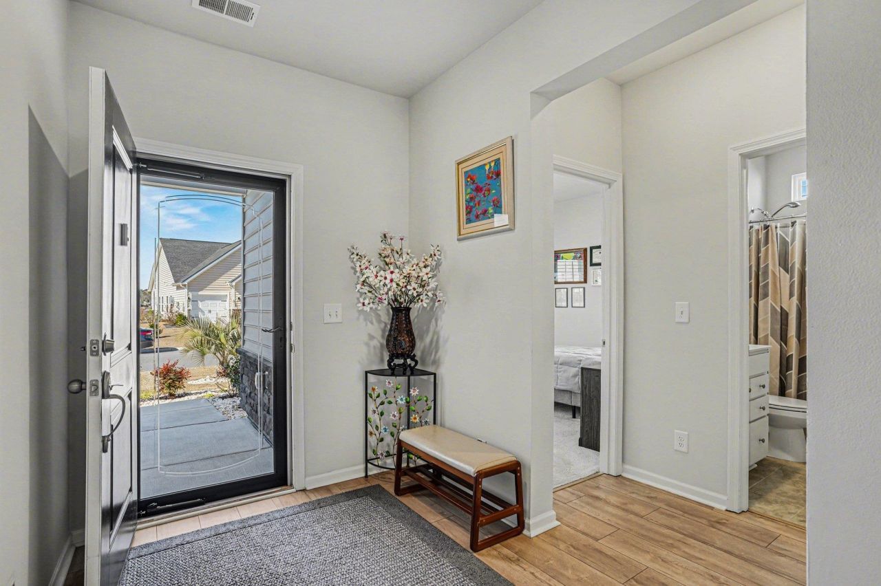 159 Albatross Way  Photo 6