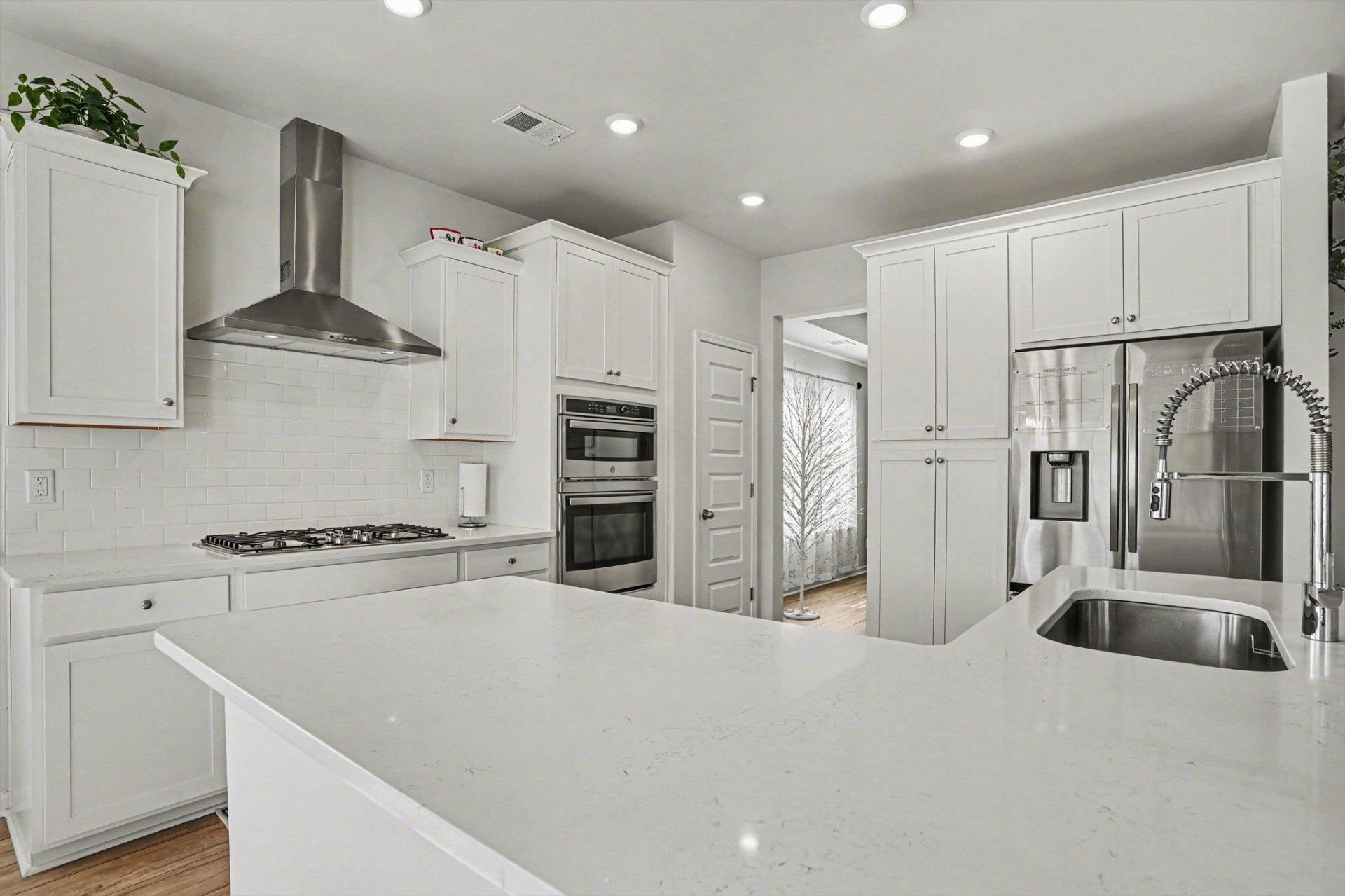 159 Albatross Way Photo 7