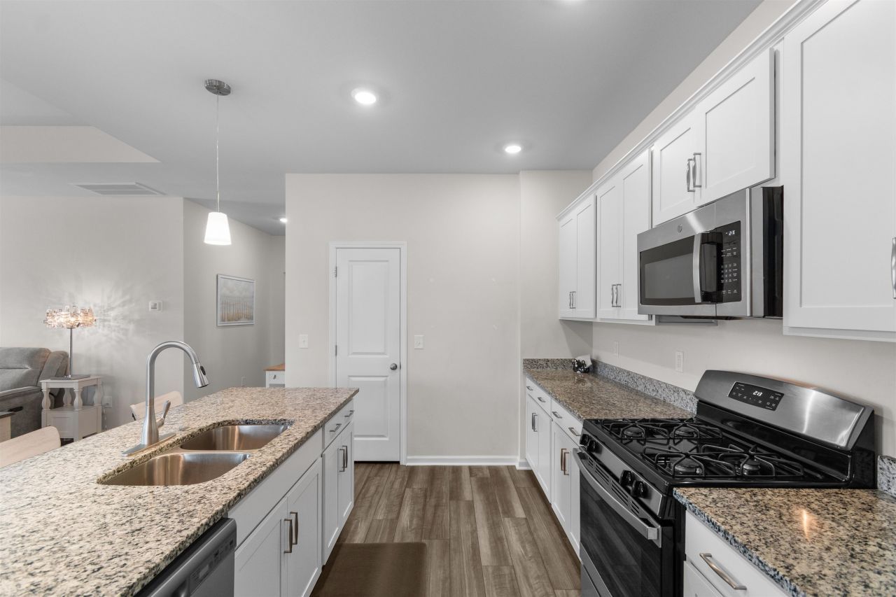 804 Agostino Dr.  Photo 4