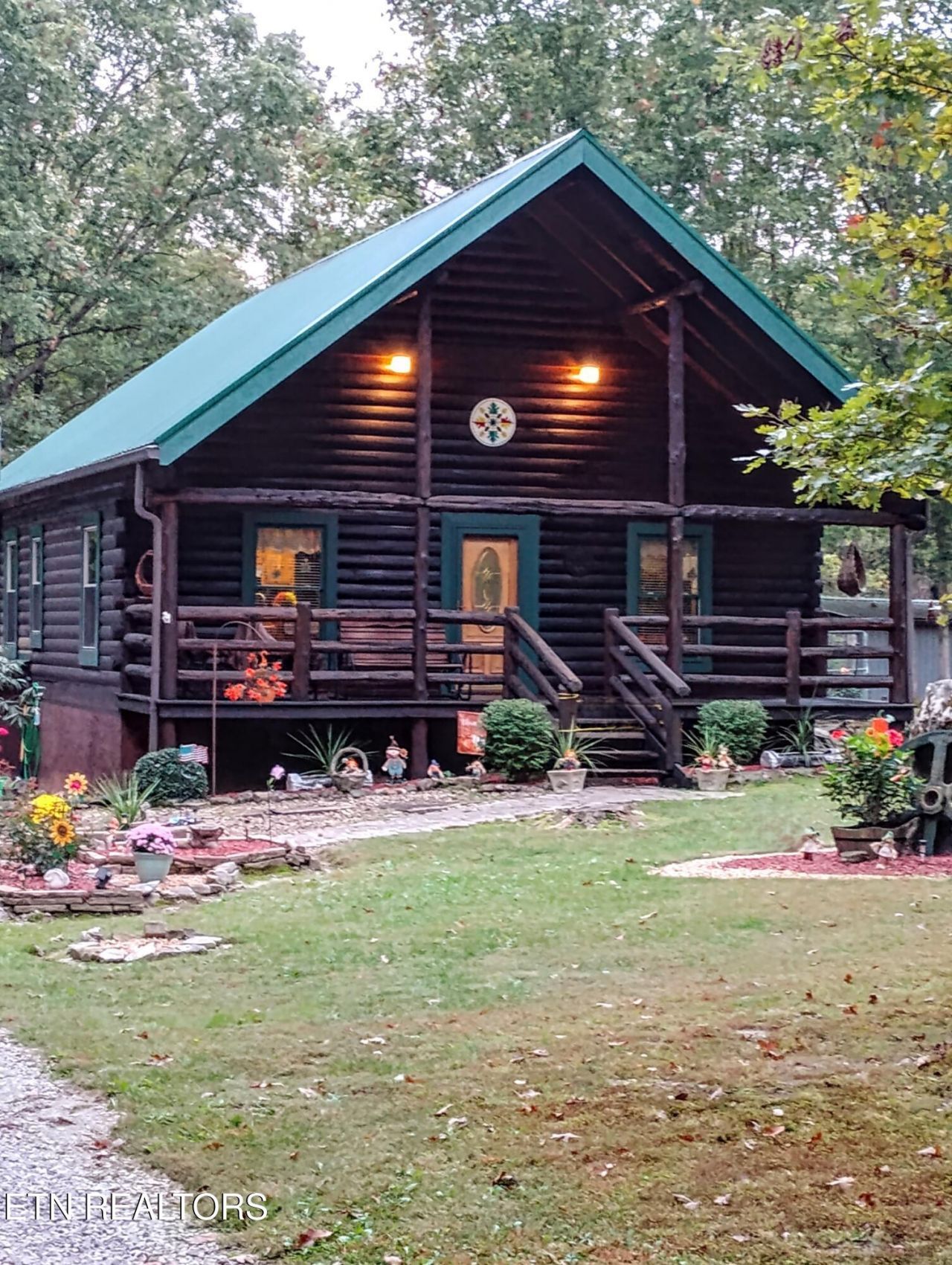 259 Hundred Oaks Loop, Jamestown, TN 38556 Main Photo