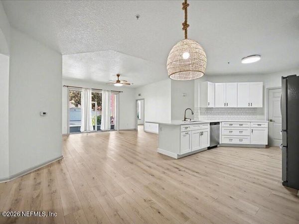 785 OAKLEAF PLANTATION Parkway, Unit 914, Orange Park, FL 32065