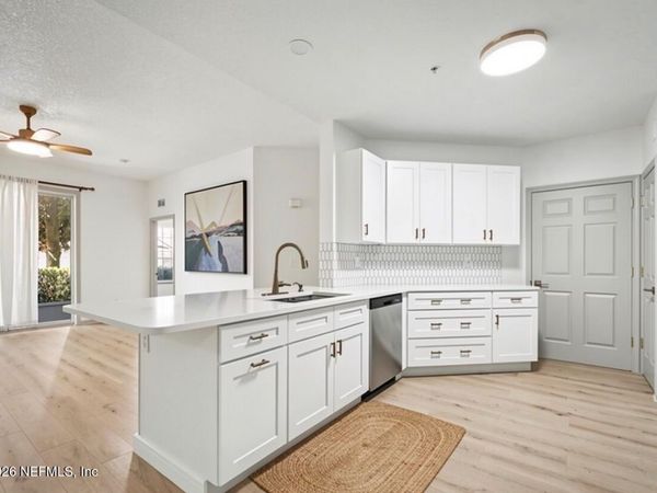 785 OAKLEAF PLANTATION Parkway, Unit 914, Orange Park, FL 32065