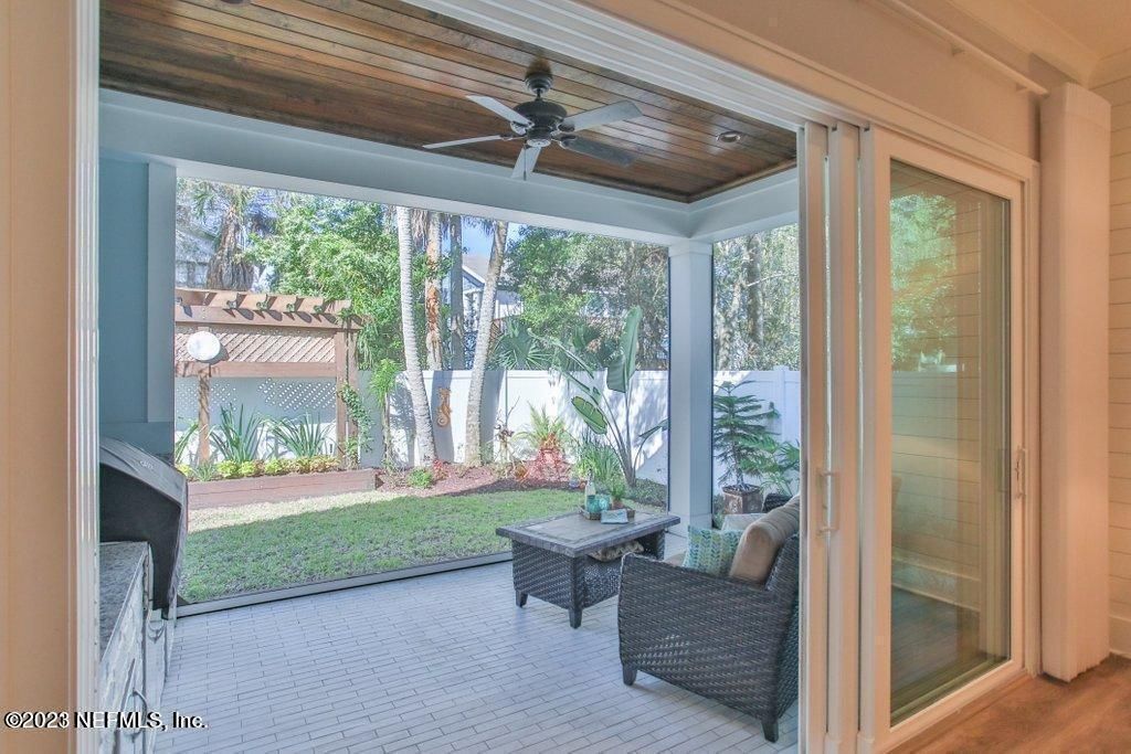 264 Ocean Boulevard, Atlantic Beach, FL 32233 Photo