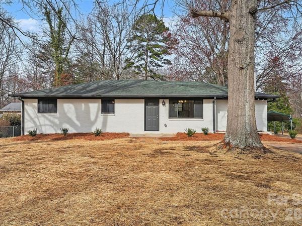 728 Pleasant Avenue , Kannapolis, NC 28081