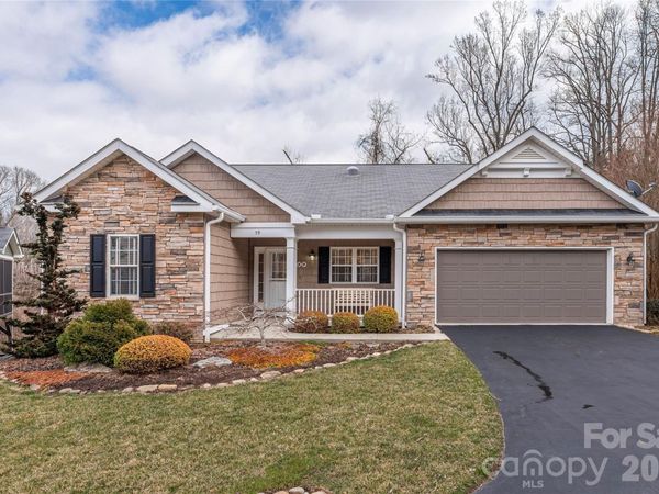 59 Old Pasture Way, Hendersonville, NC 28739