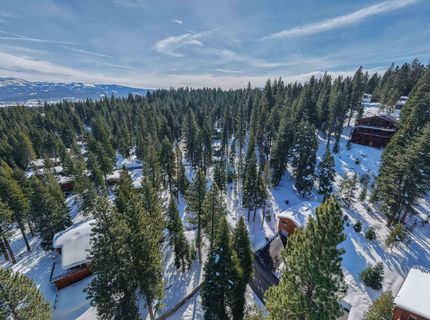 12400 Rainbow Drive, Truckee, CA 96161 Photo