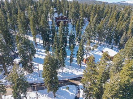 12400 Rainbow Drive, Truckee, CA 96161 Photo