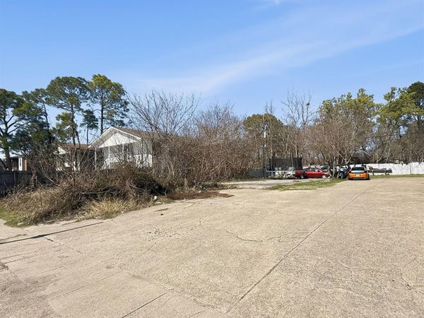 8231 Ned Ave, Baton Rouge, LA 70820