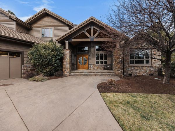 19558 Fairway Ridge Lane, Bend, OR 97702