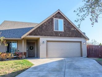 1113 NW 22nd Place Redmond, OR 97756