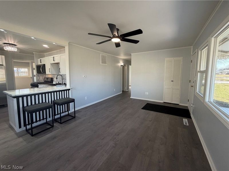 4429 Norfolk Avenue , Lorain, OH 44055 Photo 4