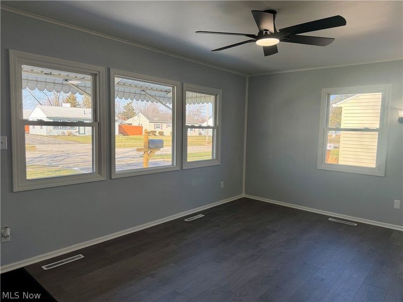 4429 Norfolk Avenue , Lorain, OH 44055 Photo 6