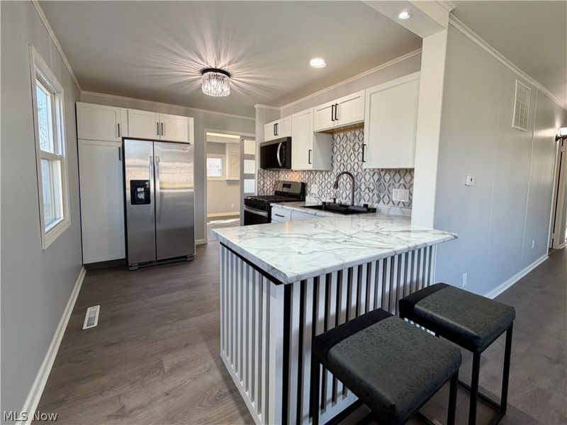 4429 Norfolk Avenue , Lorain, OH 44055 Photo 8