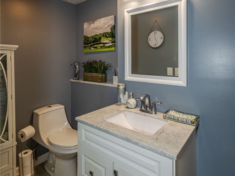 423 E Decker Drive , Seven Hills, OH 44131 Photo 23