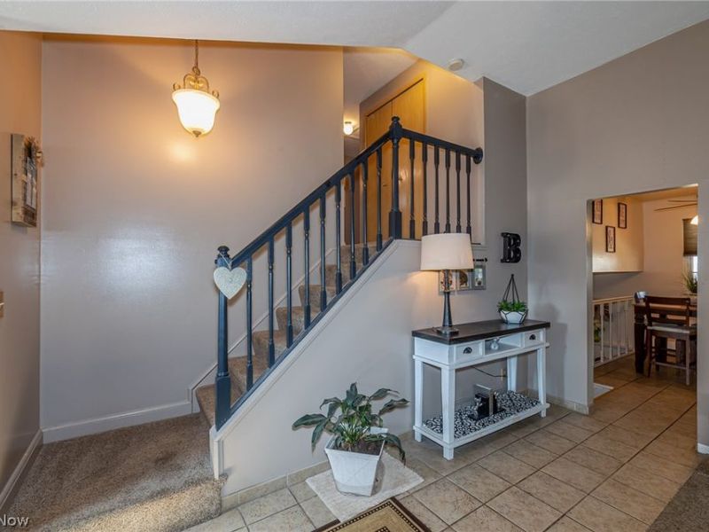 423 E Decker Drive , Seven Hills, OH 44131 Photo 7