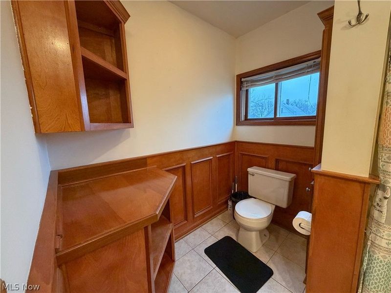 355 Kenyon Avenue, Elyria, OH 44035 Photo 13