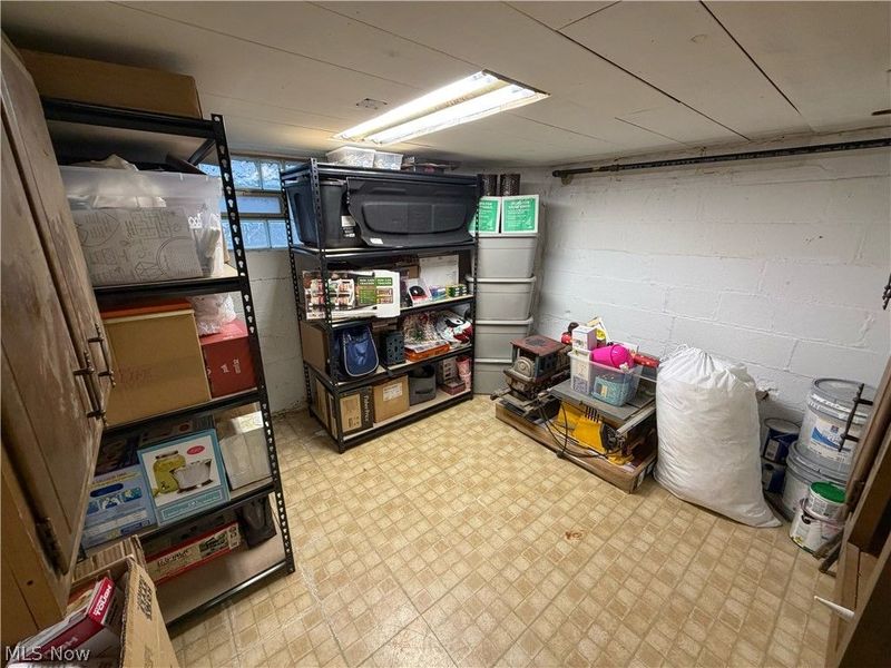 355 Kenyon Avenue, Elyria, OH 44035 Photo 19