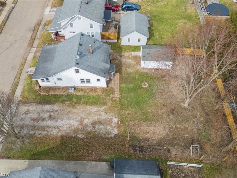 230 Superior Street , Louisville, OH 44641 Photo 12