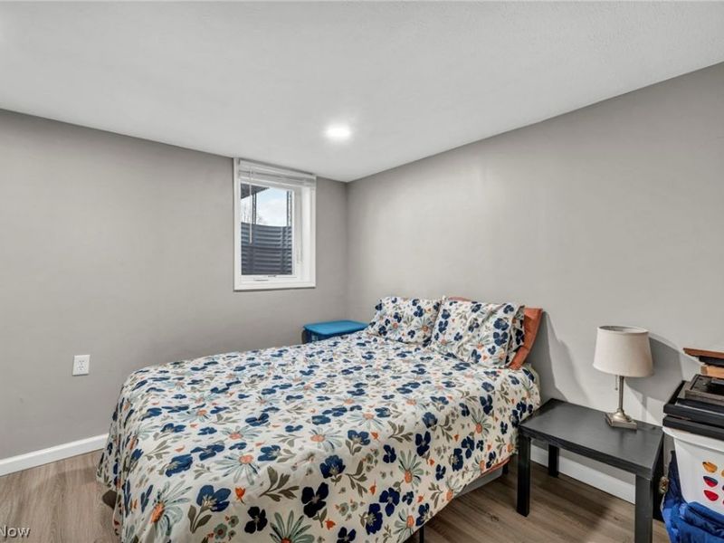 6386 Sandfield Drive , Brook Park, OH 44142 Photo 16