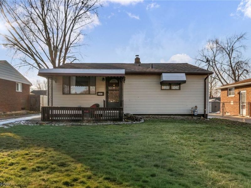 6386 Sandfield Drive , Brook Park, OH 44142 Photo 2