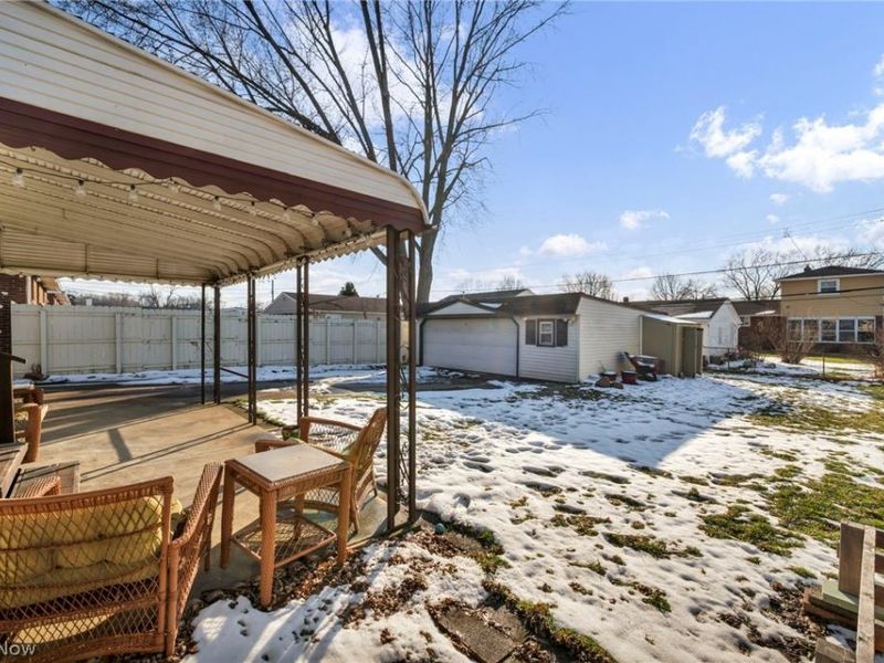 6386 Sandfield Drive , Brook Park, OH 44142 Photo 26